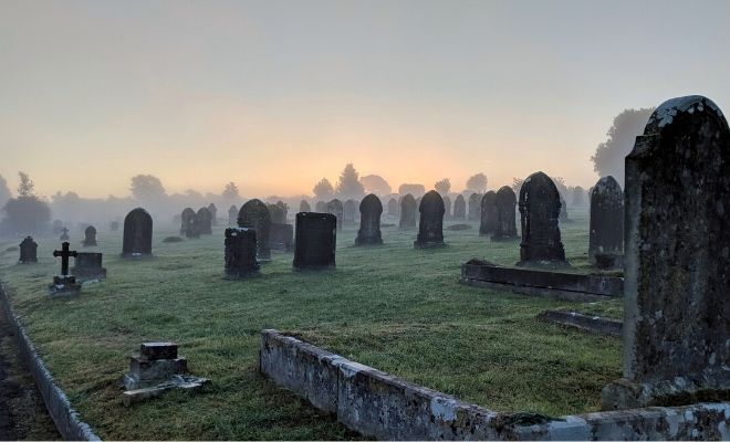 Por qué sueñas con un cementerio o con un tanatorio
