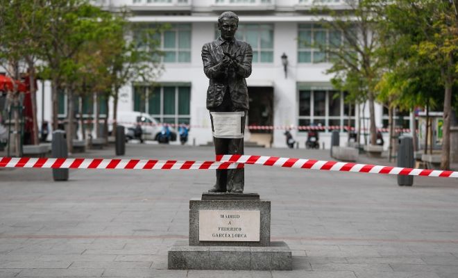 Estatua conmemorativa de Federico García Lorca