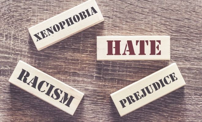 Versos contra la discriminación racial