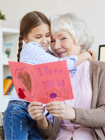 Carta de amor a una nieta: bonitas palabras para la persona más especial