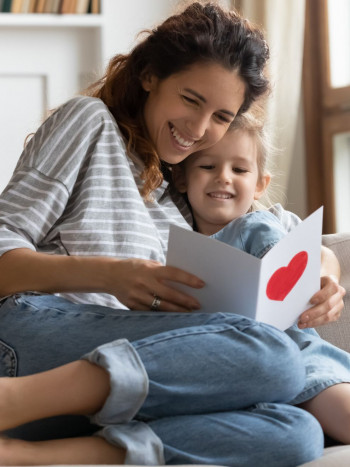 Cartas de cumpleaños para un hijo o hija: textos según la edad que cumpla