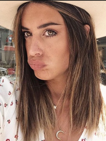 5 eficaces trucos para salir sin papada en las fotos