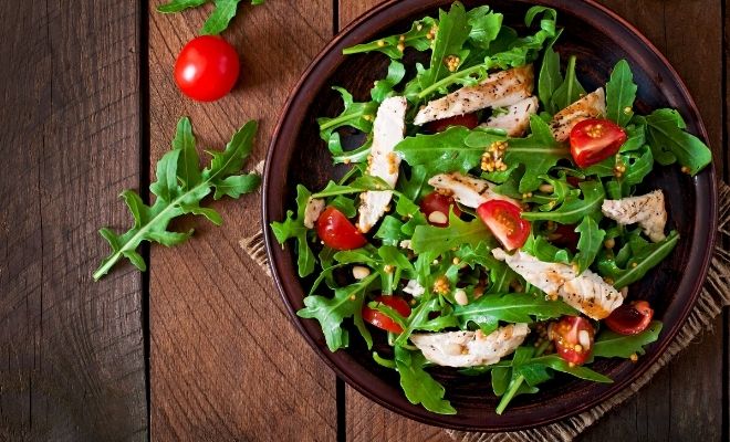 Riquísimos platos para comer rúcula