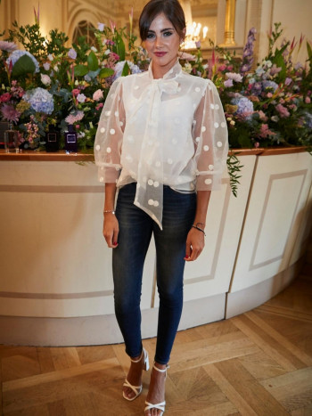 ¿Cómo puedo combinar una camisa o blusa de plumeti? Looks acertados