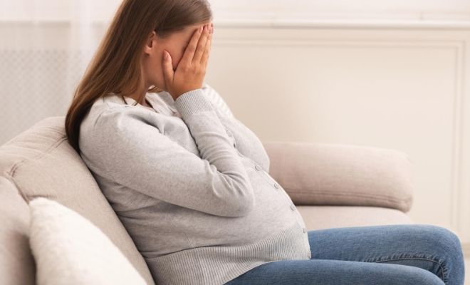 Síntomas, causas y tratamiento de la tocofobia