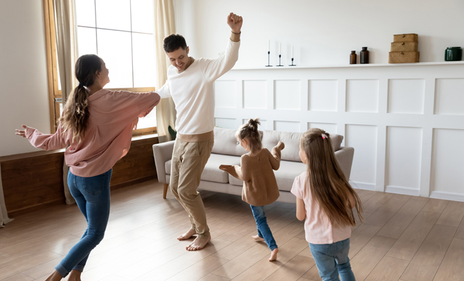¿Cómo son las mujeres Sagitario en familia?
