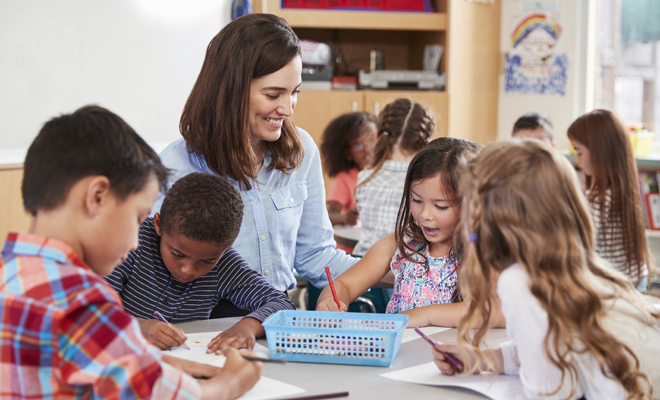 Emotivos mensajes de cumpleaños para un profesor en su día