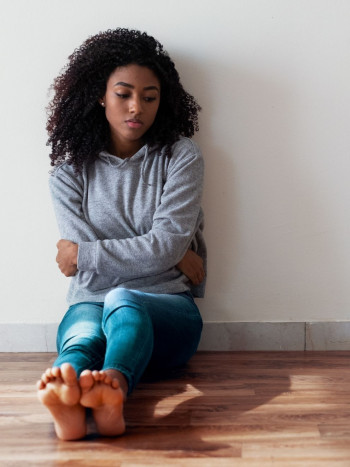 Depresión por falta de amigos: deja de sentirte sola