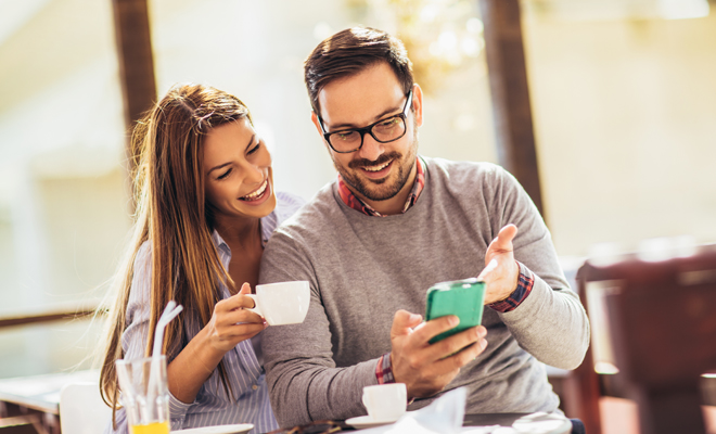 Así debe ser tu primera cita con alguien de Tinder