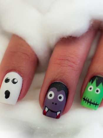Halloween: diseño de calavera, drácula y momia para uñas