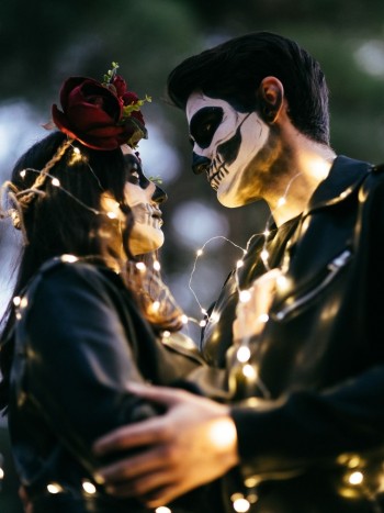 Cómo encontrar pareja la noche de Halloween