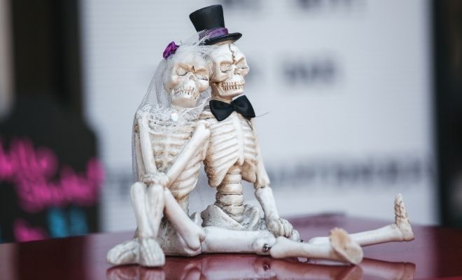 Horóscopo y compatibilidad en Halloween: ¿de quién te podrías enamorar?