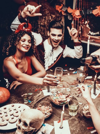Cómo organizar una fiesta de Halloween con tus amigos