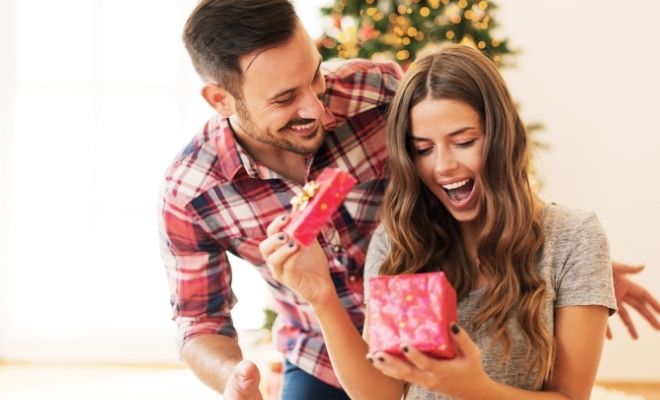 Los peores regalos de Navidad para una mujer