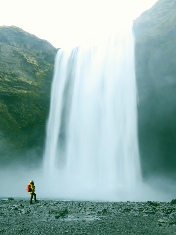 Soñar con cascadas de agua: deja que tus emociones fluyan