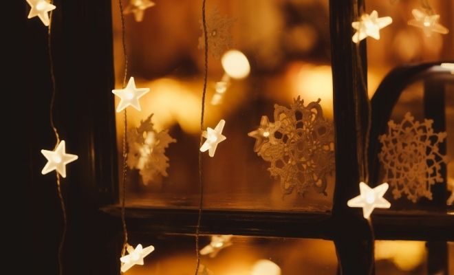 Luces, estrellas y guirnaldas: decoración de Navidad