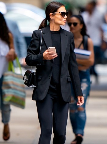 Looks para combinar una americana o blazer negra: un básico en tu armario