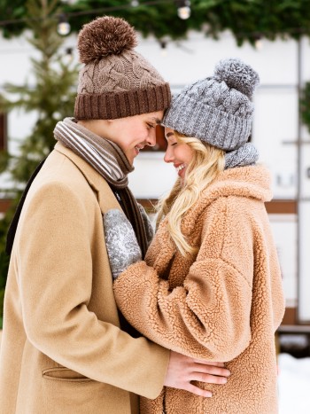 Planes navideños en pareja: actividades románticas y especiales