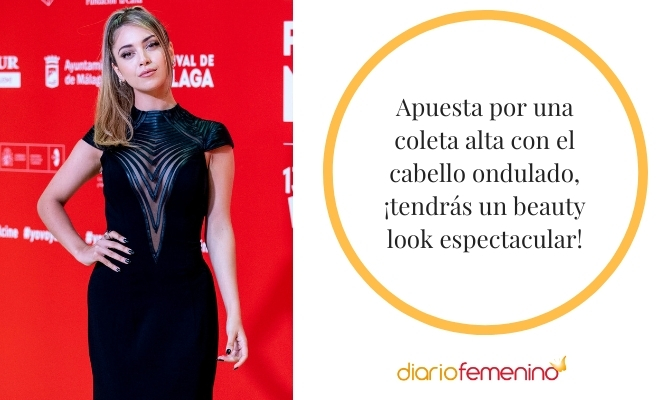 Cabello ondulado con una coleta alta, ¡genial!