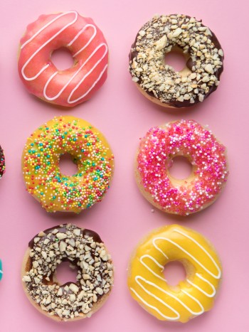 Los significados de soñar con dulces: un momento de alivio