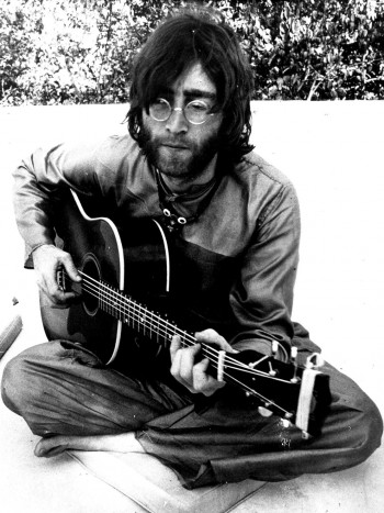 61 frases de John Lennon: reflexiones sobre paz y amor que deberías leer
