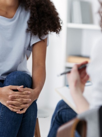 ¿Necesito ir al psicólogo? 5 señales que indican que debes ir a terapia