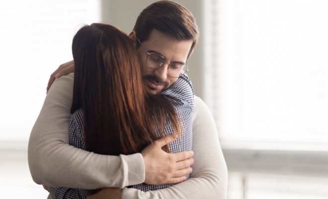 Señales para detectar si tu pareja sufre depresión (y cómo ayudar)