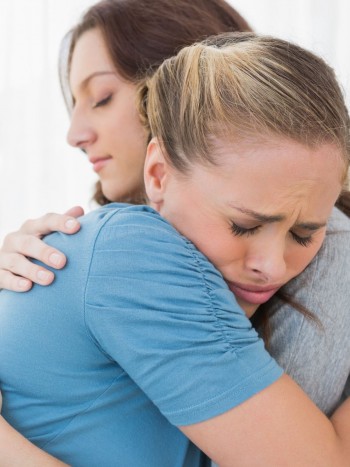 Cartas para animar a una amiga que está triste: textos de apoyo y aliento