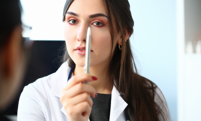 ¿Cómo se realiza la terapia EMDR?