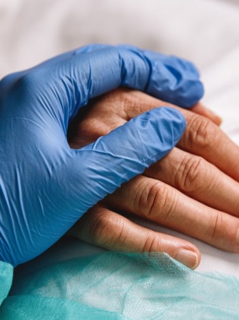 Significado de soñar con enfermedades: ¿te asusta el futuro?