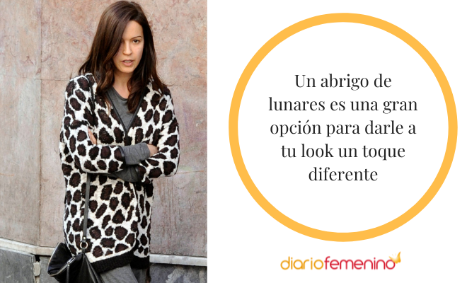 Ideas de outfits con abrigos de lunares