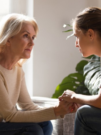 Claves para presentar a tus hijos a una nueva pareja cuando eres viudo/a