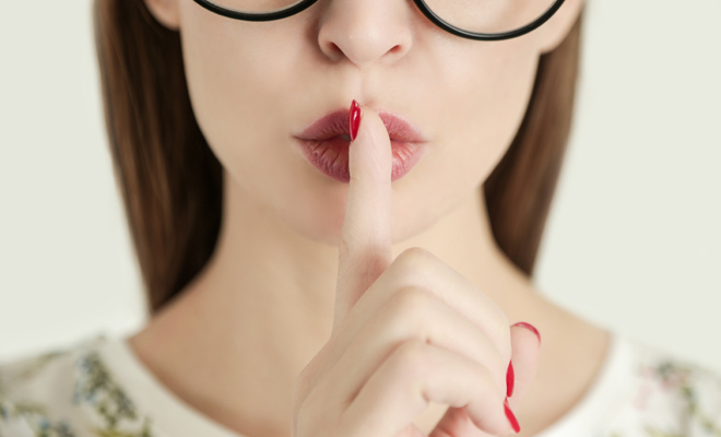 Mensajes que tratan sobre el silencio