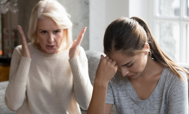 Qué hacer si tu padre o tu madre tienen una nueva pareja