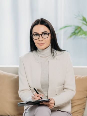 6 diferencias fundamentales entre psicólogo y psiquiatra: a cuál acudir