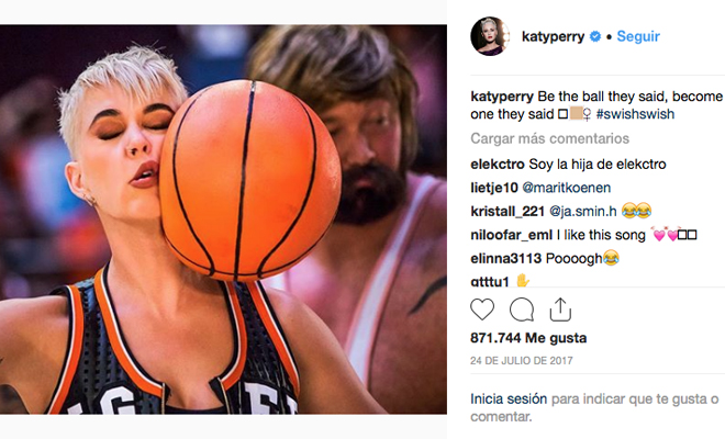 Katy Perry también es fan de los tatuajes