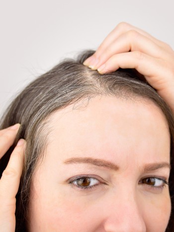 Soñar que tienes sangre en la cabeza NO es lo que parece