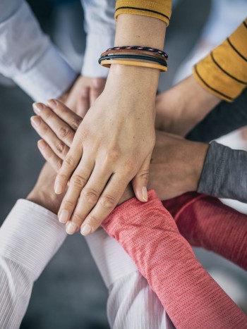 Frases de solidaridad: palabras sobre la importancia de ayudar a otros