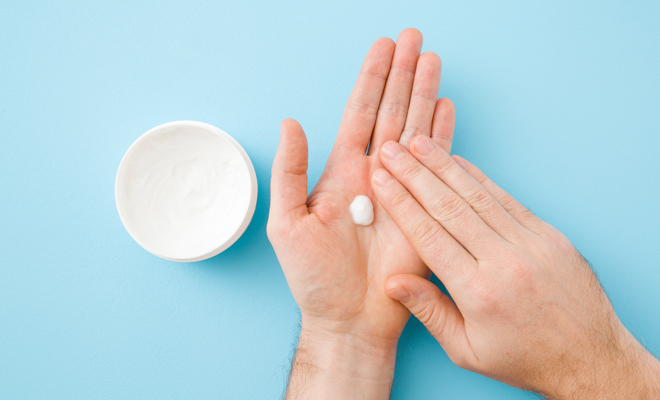 Consejos para cuidar las manos de los hombres