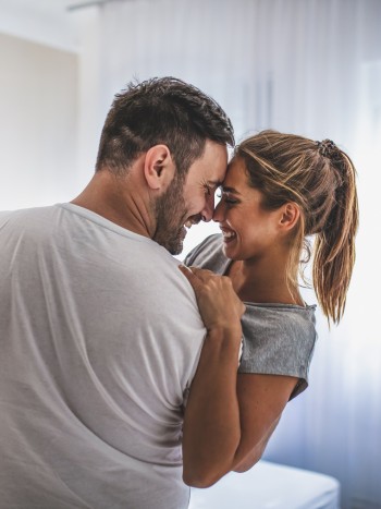 8 valiosas señales que indican que estás en una relación sana de pareja