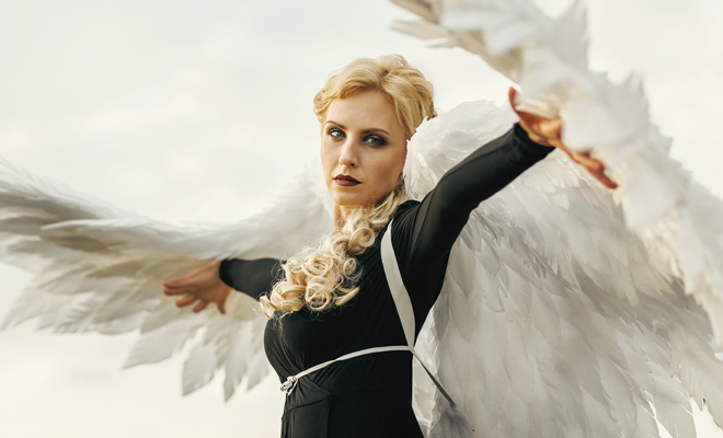 Make up de ángeles para tus amigas en Halloween