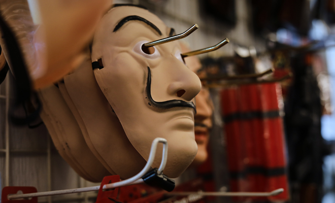 Cómo maquillarse en grupo de La Casa de Papel en Halloween