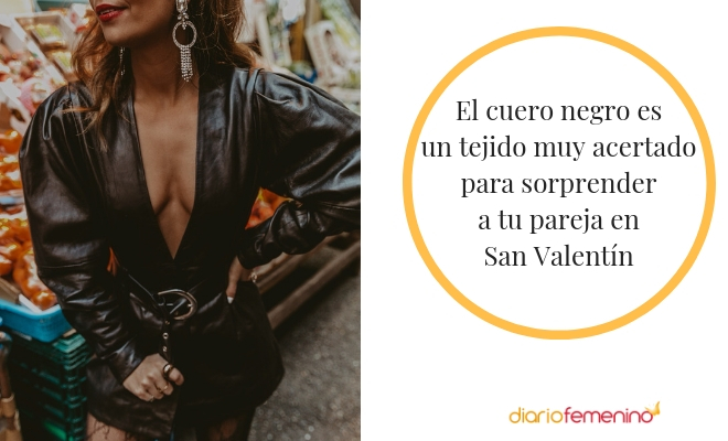 Un vestido o falda de cuero, perfectos para San Valentín