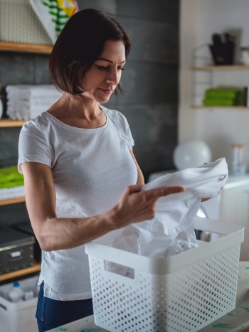 ¡Ayuda! Cómo quitar manchas de rotulador y bolígrafo de la ropa