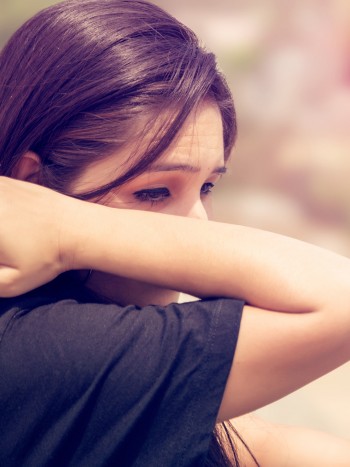 El angustiante significado de soñar que alguien desaparece