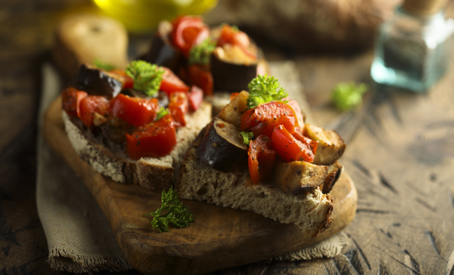 Receta de canapé de berenjena para Navidad