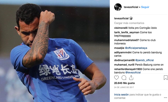 Algunos futbolistas tienen verdadera adicción a la tinta