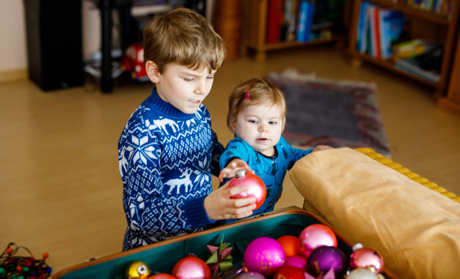Cómo retirar adornos de Navidad