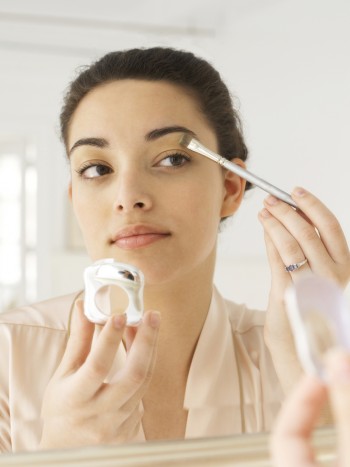 Cómo maquillarse de día: maquillaje natural, rápido y sencillo