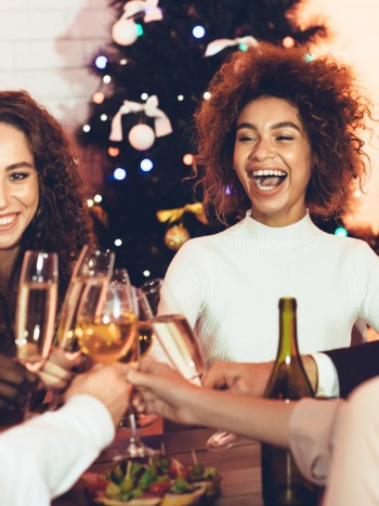 Juegos para la cena de Navidad de empresa: dinámicas navideñas divertidas